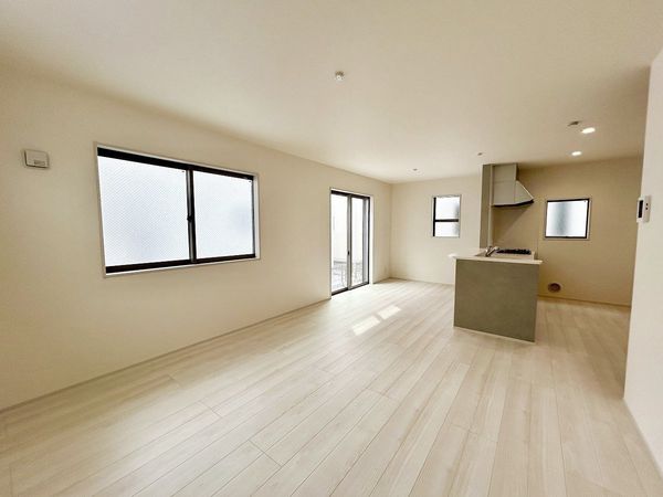 南区別所中里台 新築戸建 8号棟 リビング リビング