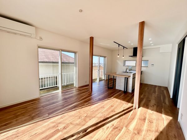 港南区芹が谷4丁目 戸建 リビング