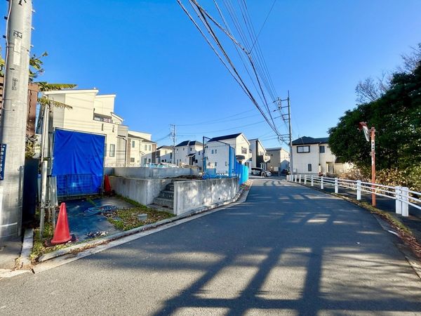 南区別所7丁目 新築戸建 1号棟 前面道路含む外観 前面道路含む外観