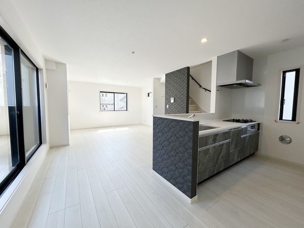 港南区芹が谷1丁目 新築戸建A号棟 リビング