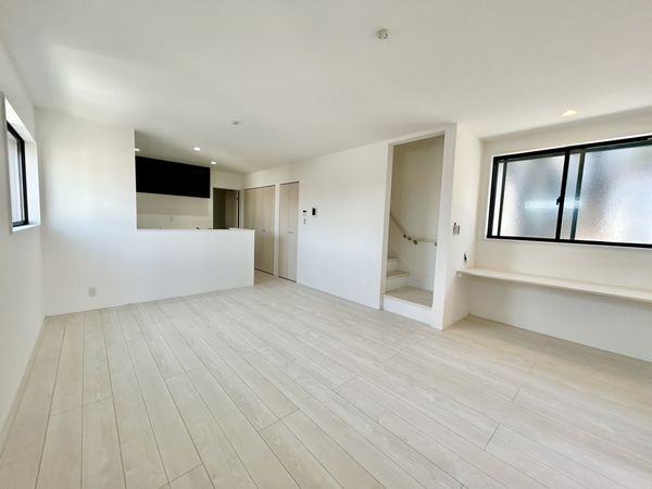 港南区上永谷1丁目 新築戸建 2号棟 リビング