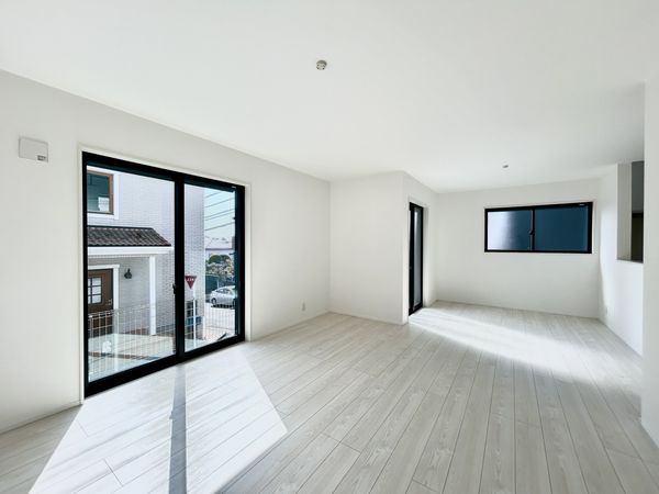 港南区東永谷3丁目 新築戸建 リビング