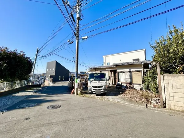 閑静な住宅街にございます