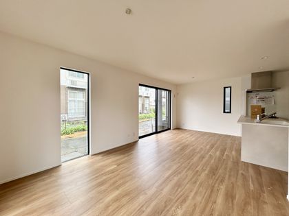 磯子区森6丁目 新築戸建 4号棟 リビング