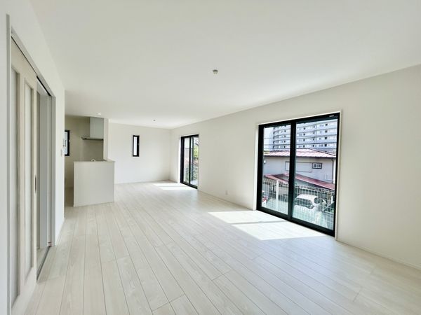 港南区芹が谷1丁目 新築戸建 2号棟 リビング