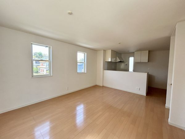 港南区日野5丁目 戸建 リビング