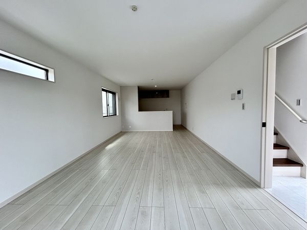 磯子区磯子台 新築戸建 2号棟 リビング