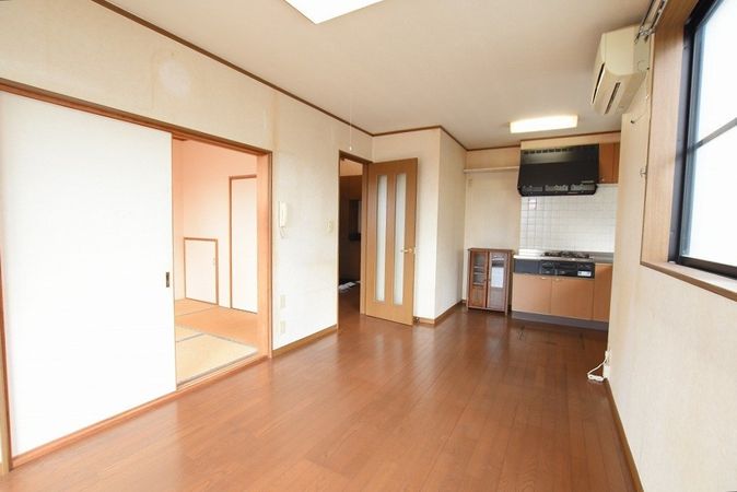 港南区上大岡東1丁目 戸建 リビング 港南区上大岡東1丁目 戸建 リビング
