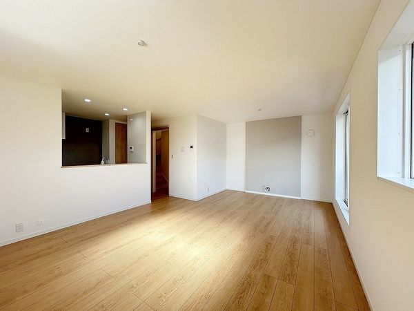 港南区丸山台2丁目 新築戸建 3号棟 リビング