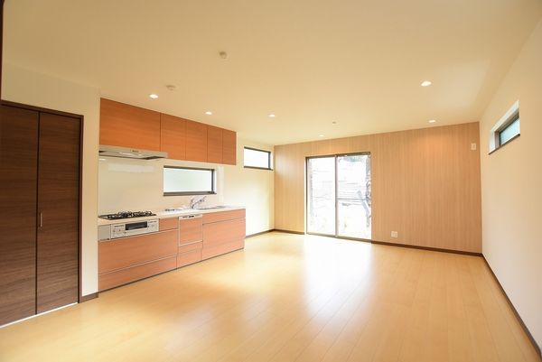 南区大岡1丁目 戸建 リビング 南区大岡1丁目 戸建 リビング