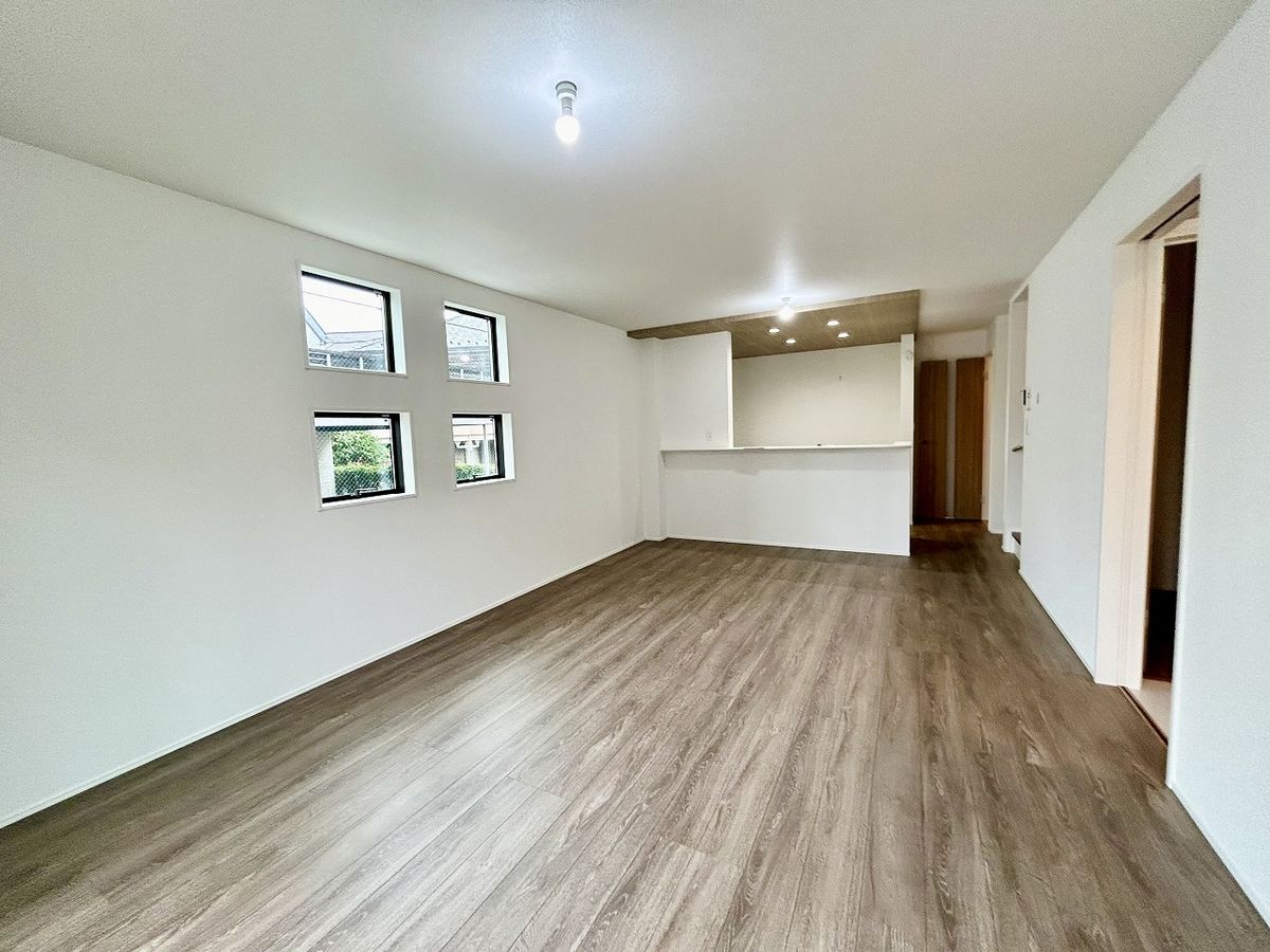 南区中里4丁目 新築戸建1号棟 リビング リビング