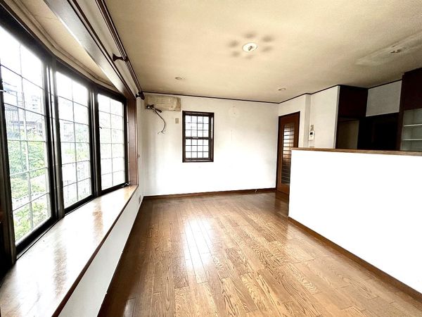 磯子区杉田2丁目 戸建 リビング