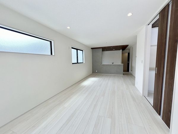 港南区東永谷3丁目 新築戸建 1号棟 リビング 港南区東永谷3丁目 新築戸建 1号棟 リビング