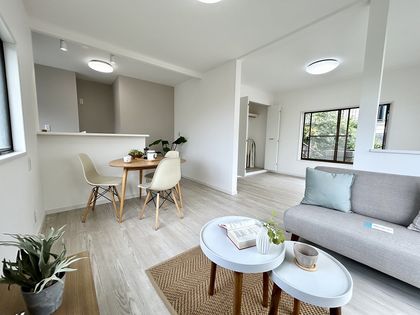 磯子区杉田2丁目 戸建 リビング