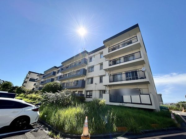 汐見台団地 3501号棟 外観 汐見台団地 3501号棟 外観