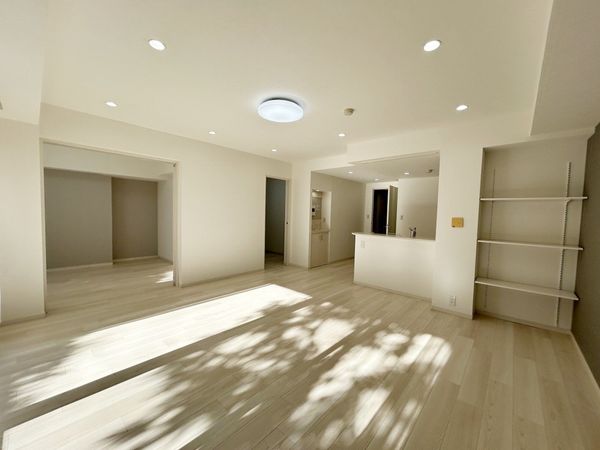 クイーンズ・ガーデン サウスコート・レジデンス リビング