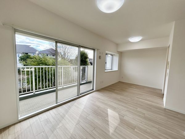 サンヴェール上大岡 リビング サンヴェール上大岡 リビング