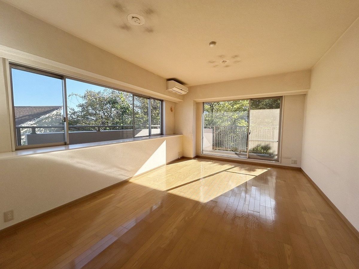 プラザクレスト横浜上永谷 リビング リビング