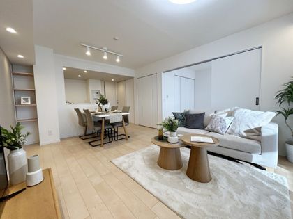 プレミスト上大岡 リビング プレミスト上大岡 リビング