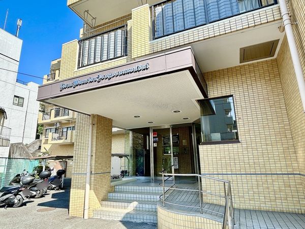 ライオンズマンション磯子山王台 エントランス エントランス