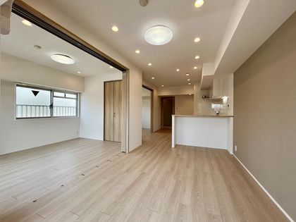 エンゼルハイム磯子 リビング