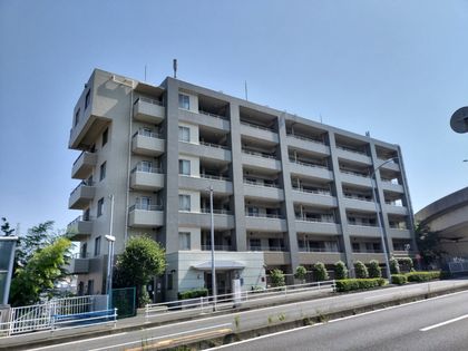 エストグランディール杉田 外観