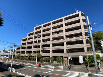 ビッグヴァン磯子汐見台 外観