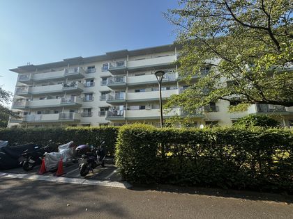 六ツ川台団地 2-8号棟 外観