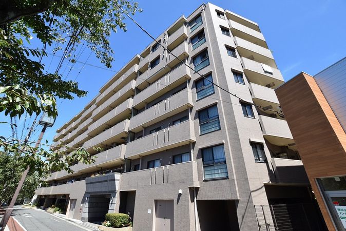 ナイスエスアリーナ弘明寺 外観