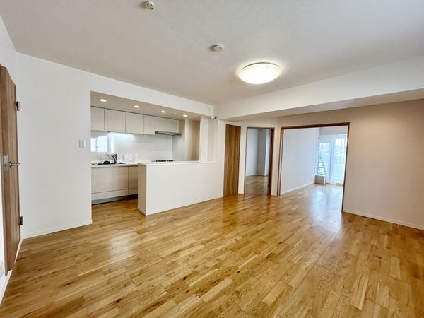 上大岡セントラルハイツ B棟 リビング