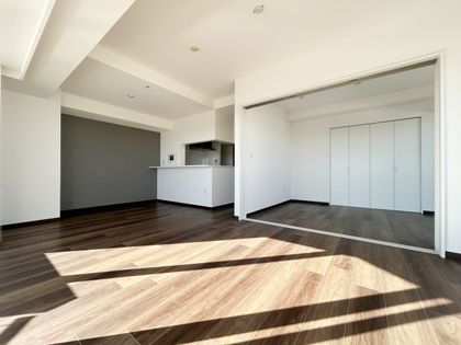 ヨコハマ・シーナリータワー リビング