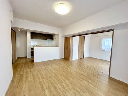 コスモ上永谷 リビング コスモ上永谷 リビング