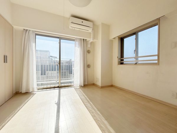 日神デュオステージ蒔田 リビング 日神デュオステージ蒔田 リビング