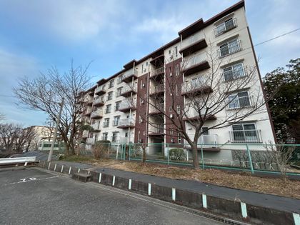 港南百合ヶ丘ハイツ 9号棟 外観