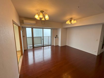 横浜ヘリオスタワー リビング