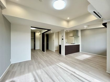 エステ・ヴィラ横浜上永谷センターコリーナ リビング