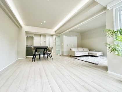 コスモ上大岡アークタワーズ 伍番館 リビング