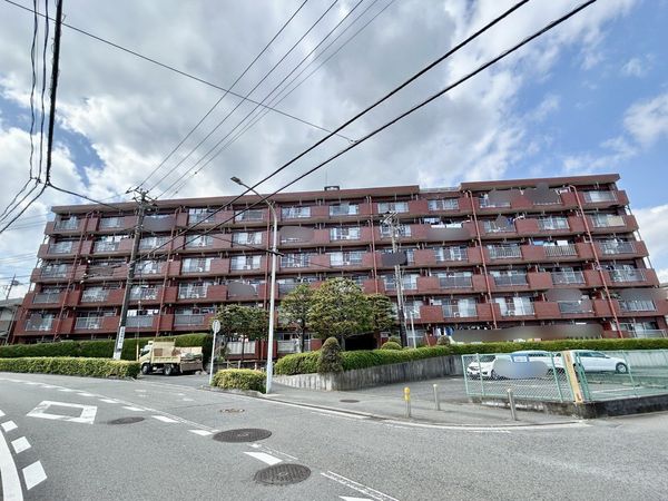 ライオンズマンション上大岡第2 外観