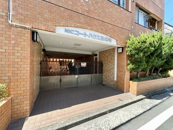 NICコートハウス弘明寺 エントランス