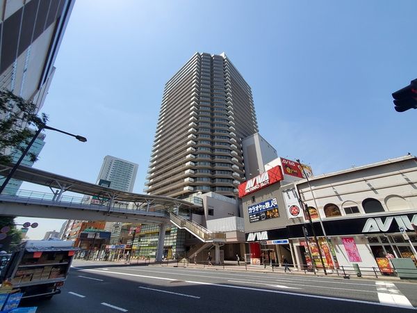 横浜ヘリオスタワー 外観写真