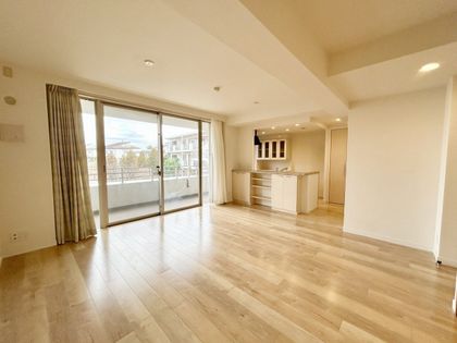 ジェイパークヴィラ横濱 リビング