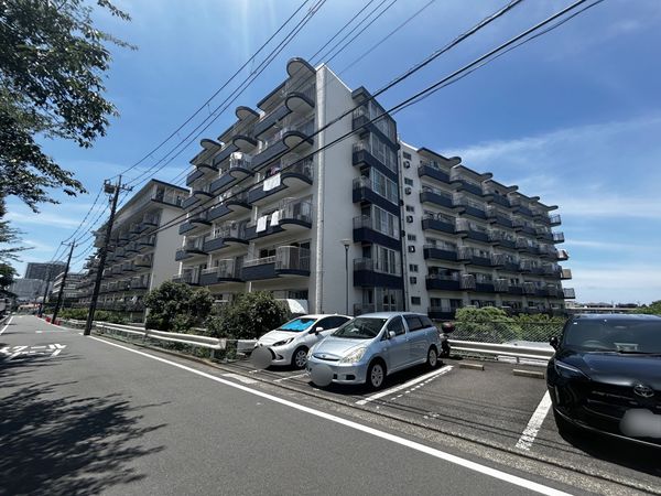 上大岡ハイツ C棟 駐車場
