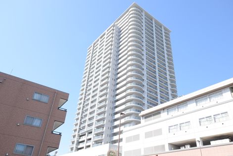 ヨコハマ・シーナリータワー 外観
