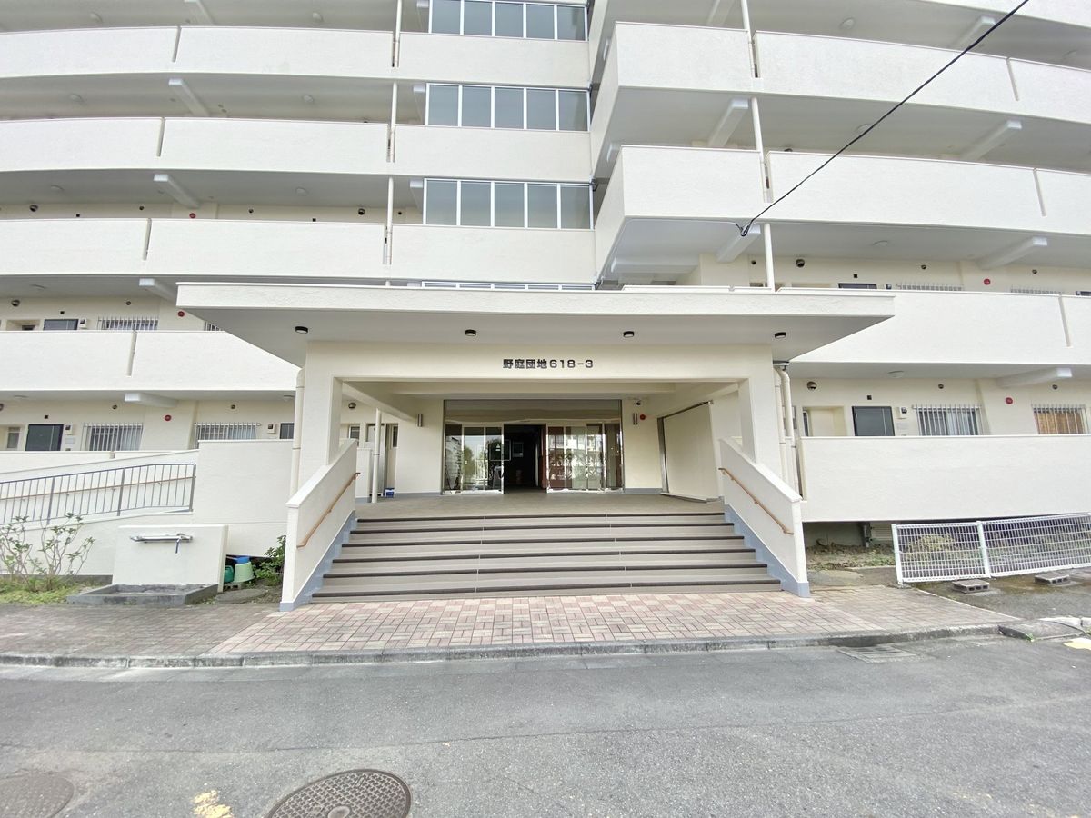 野庭団地 618-3号棟 エントランス エントランス