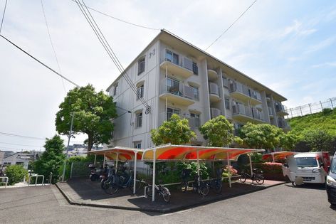 磯子レインボーハイツ 3-2号棟 外観