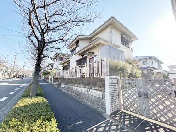 金沢区西柴3丁目 土地 前面道路含む外観