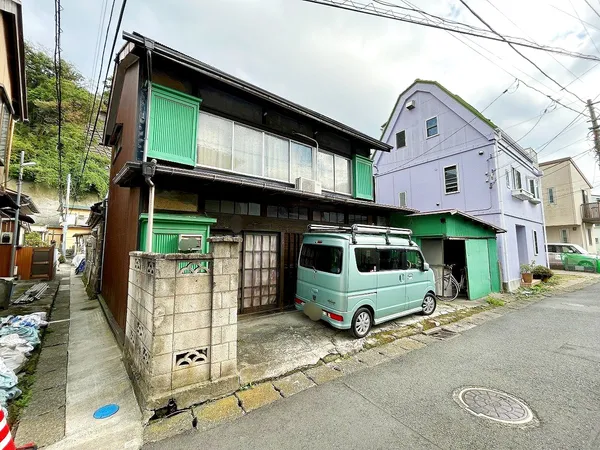 現地