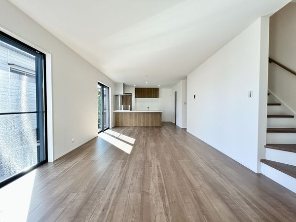 金沢区釜利谷西3丁目新築戸建 1号棟 リビング