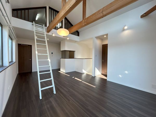 金沢区東朝比奈1丁目 戸建 リビング 金沢区東朝比奈1丁目 戸建 リビング