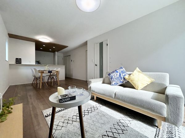 金沢区釜利谷南2丁目 新築戸建 リビング